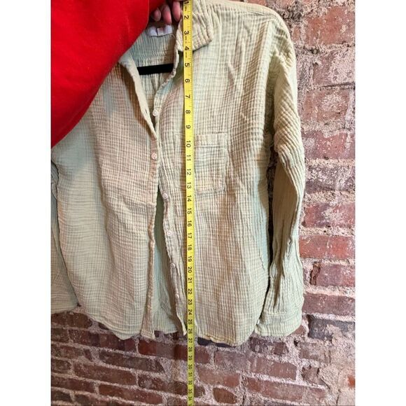 LOU & GREY • Sage Green Crinkle Long-sleeve Button-up Shirt • Ladies Size XS - Picture 3 of 8